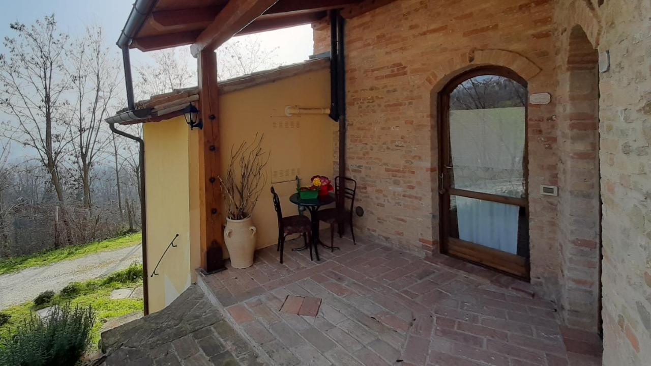 Country House Ca' Vernaccia Guest House Urbino Eksteriør bilde